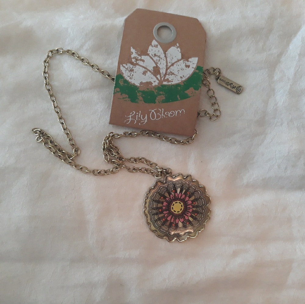 Lily Bloom Flower Necklace